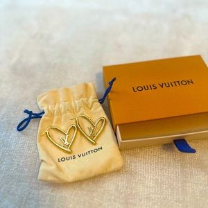 Louis Vuitton Fall in Love Earrings GM
